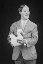 Watch Gus Visser and His Singing Duck Niter
