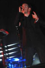 Watch Massive Attack Live In Glastonbury Niter