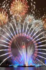 Watch New Year\'s Eve Fireworks From London Niter